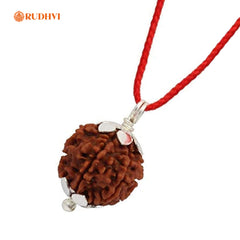 3 Mukhi Nepali Rudraksha – Fire Element Bead for Energy, Creativity & Emotional Balance